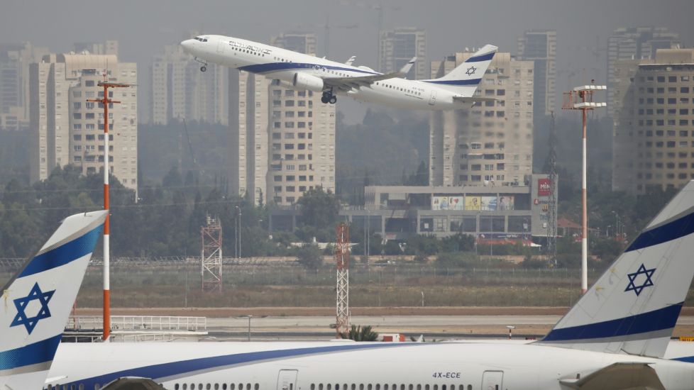 Israeli And Us Delegations Head To Uae In First Direct Flight