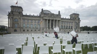 13,000 Chairs Set Up At Reichstag In Symbolic Plea Over Overcrowded Migrant Camp