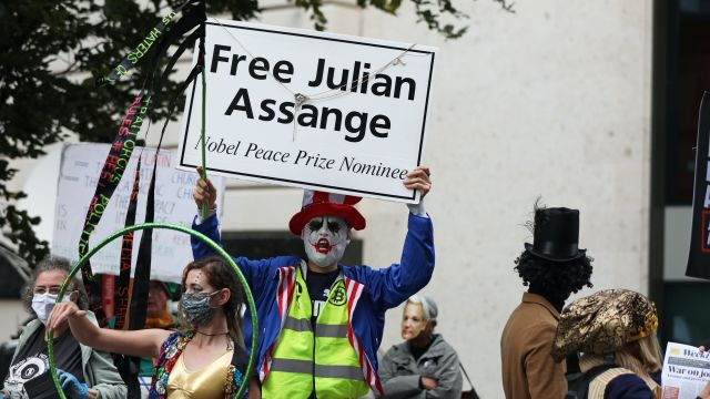 Protesters Demand Freedom For Wikileaks Founder
