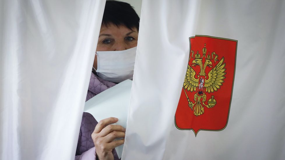 United Russia Keeps Grip In Elections But Critics Make Gains