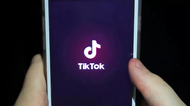 Trump Backs Proposed Tiktok Deal With Oracle And Walmart