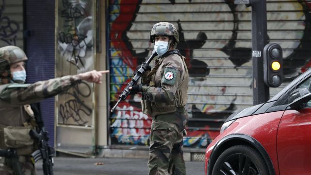 Suspect Arrested After Four Wounded In Paris Knife Attack