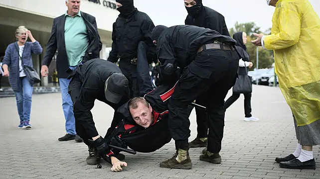 Belarus Detains 500 At Weekend Anti-Government Protests