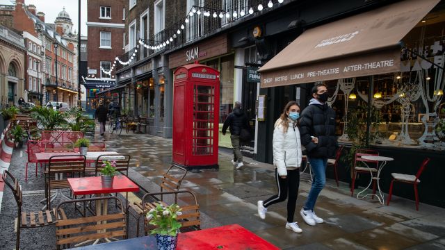 London’s Pubs And Restaurants Busy Despite Tightening Of Covid-19 Rules