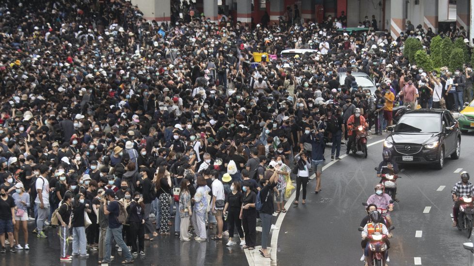 Bangkok Shuts Down Transport Systems As Protests Continue
