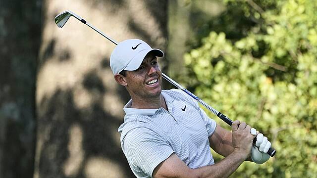 Rory Mcilroy Three Off Pace On Return To Torrid Olympia Fields