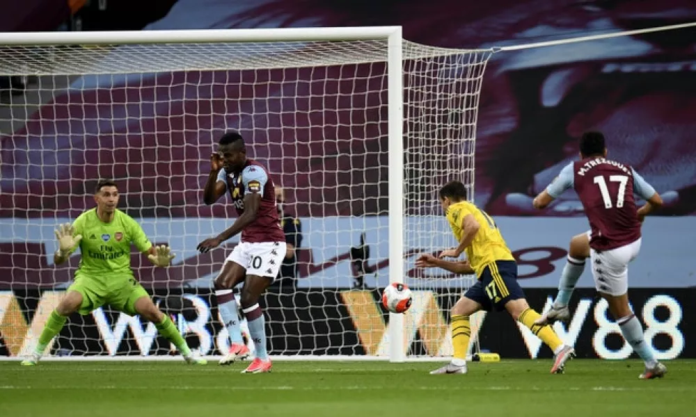 Trezeguet (right) scores the winner (Peter Powell/NMC Pool/PA)