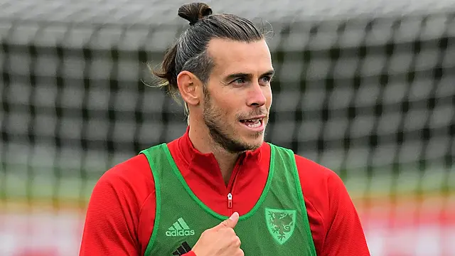 Gareth Bale Expected In London On Friday To Complete Tottenham Switch