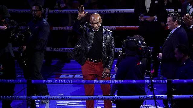 Mike Tyson To Make Boxing Comeback Against Roy Jones Jr