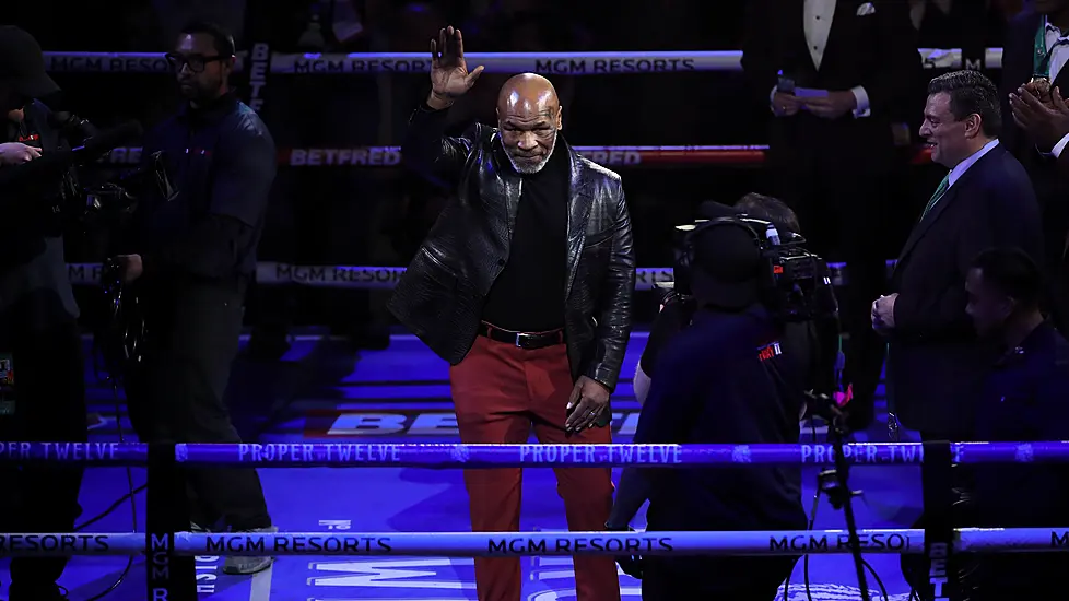 Mike Tyson To Make Boxing Comeback Against Roy Jones Jr