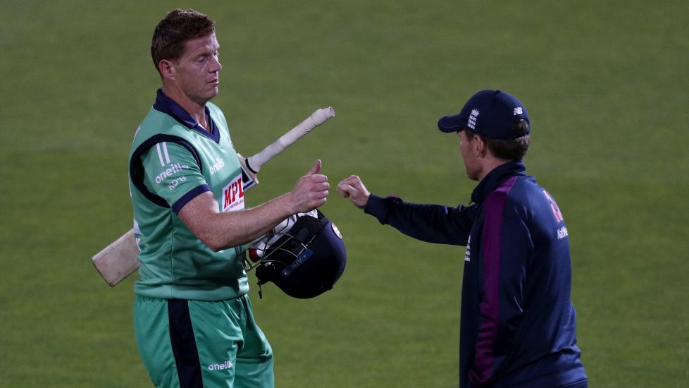 Cracking Shot: Kevin O’brien Smashes A Six And His Own Car Window