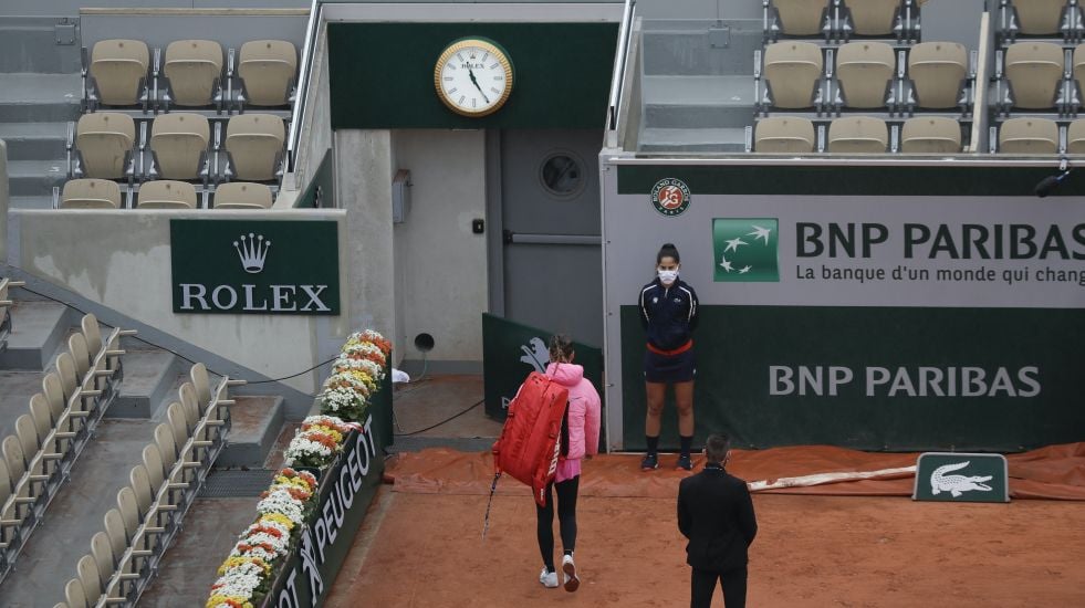 Victoria Azarenka Refuses To Play On After Three Games At Chilly Roland Garros