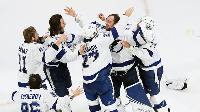 Tampa Bay Lightning Take Nhl’s Stanley Cup