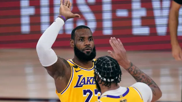 Los Angeles Lakers Dominate Game One Of Nba Finals Against Miami Heat