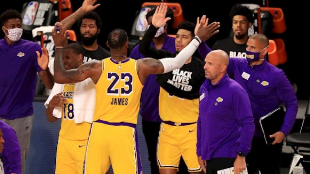 La Lakers Dedicate 17Th Nba Title To Kobe Bryant