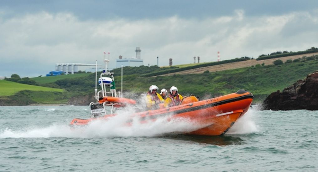 Lifeboat Helps Stricken Fishing Vessel In Co Cork