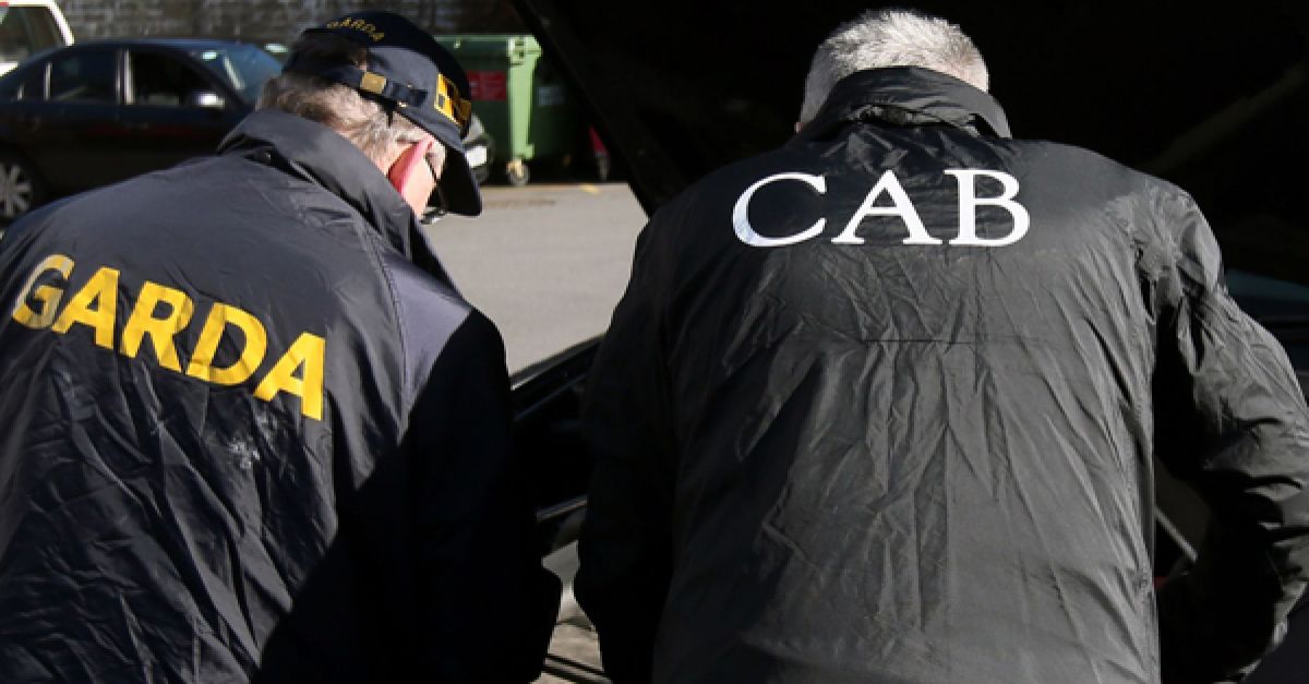 CAB seize €19K cash, Volkswagen car, Louis Vuitton bag and