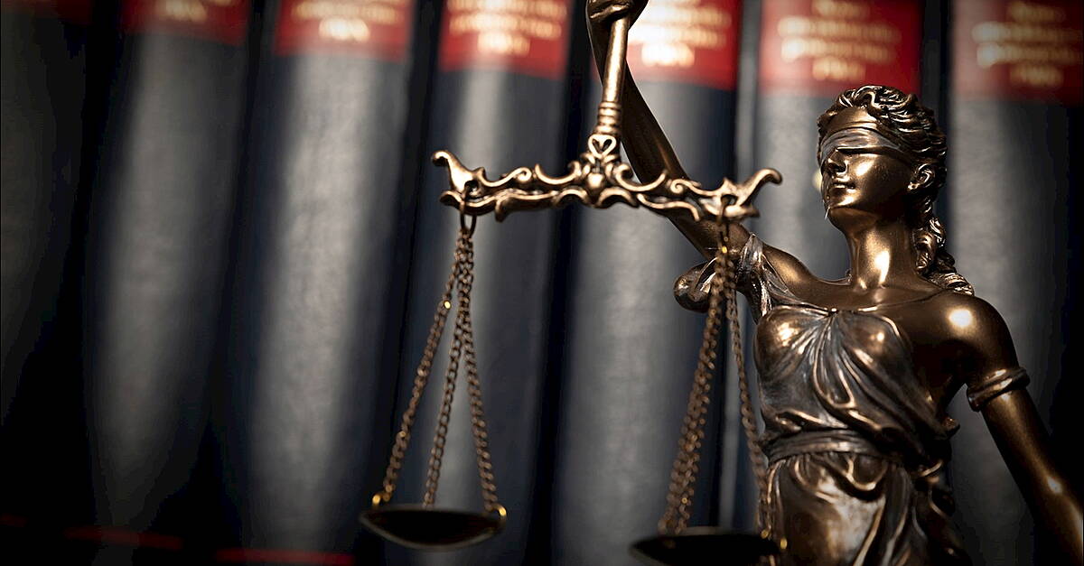 Former priest and journalist jailed for sex assaults on schoolboy has conviction quashed - Vimarsana News