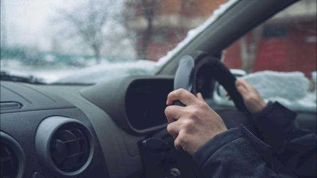 Quarter Of Irish People Planning To Drive Home For Christmas, Survey Finds