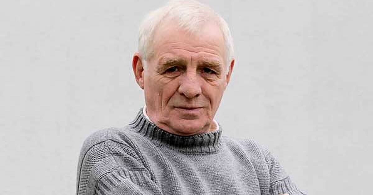 Eamon dunphy deals