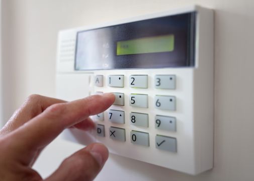 Alarm Monitoring Companies Should Be Required To Notify Faults To Installers