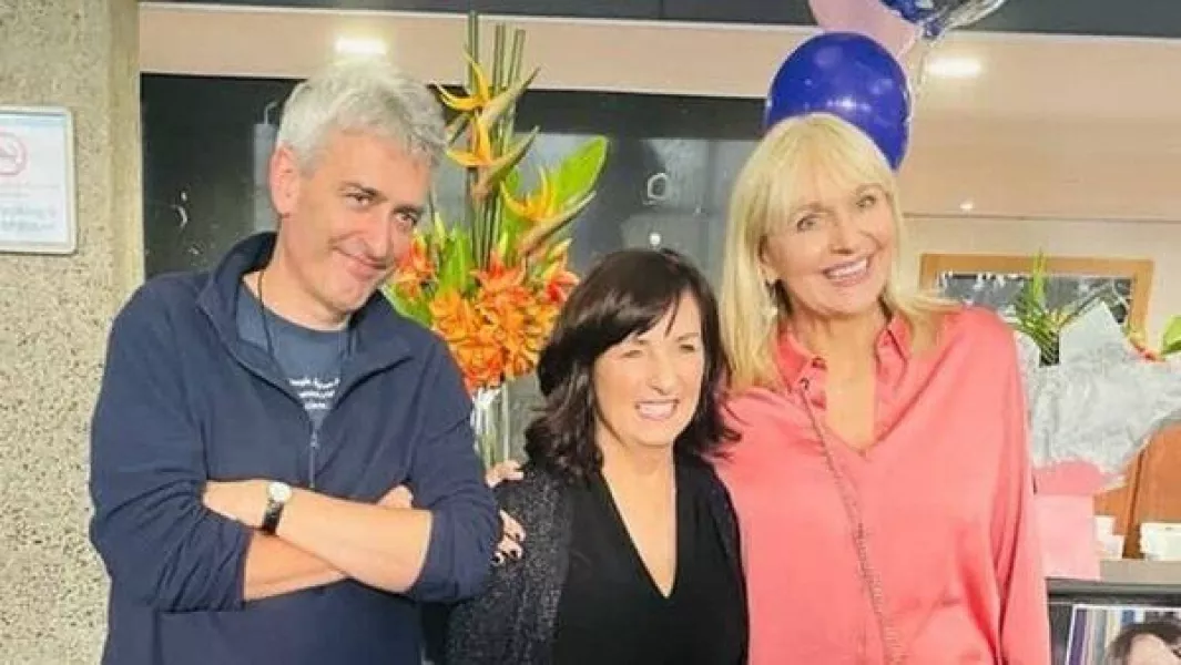RTÉ presenters apologise over social distance breaches. David McCullagh and Miriam O'Callaghan pose with their colleague (C) on her final day at work. Source: RTÉ.ie/news