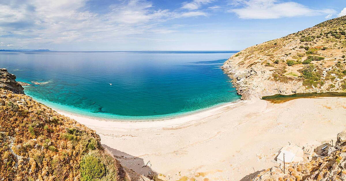 Man, 82, dies after brawl with 76-year-old over sunlounger on Greek beach