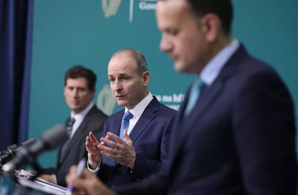 Tánaiste Leo Varadkar last night hit out at the HSE and told a private meeting of the Fine Gael parliamentary party that it was "very unfair" to "dump" the tracing problem on GPs. Picture: Julien Behal/PA Wire
