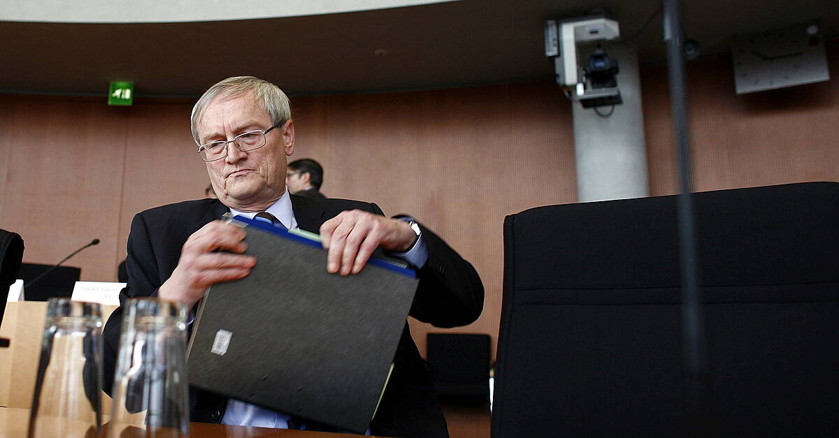 Germany arrests former spy chief over alleged spying