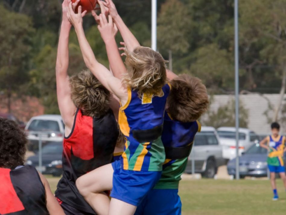 Compulsory school sports program cuts paves way for AFL focus