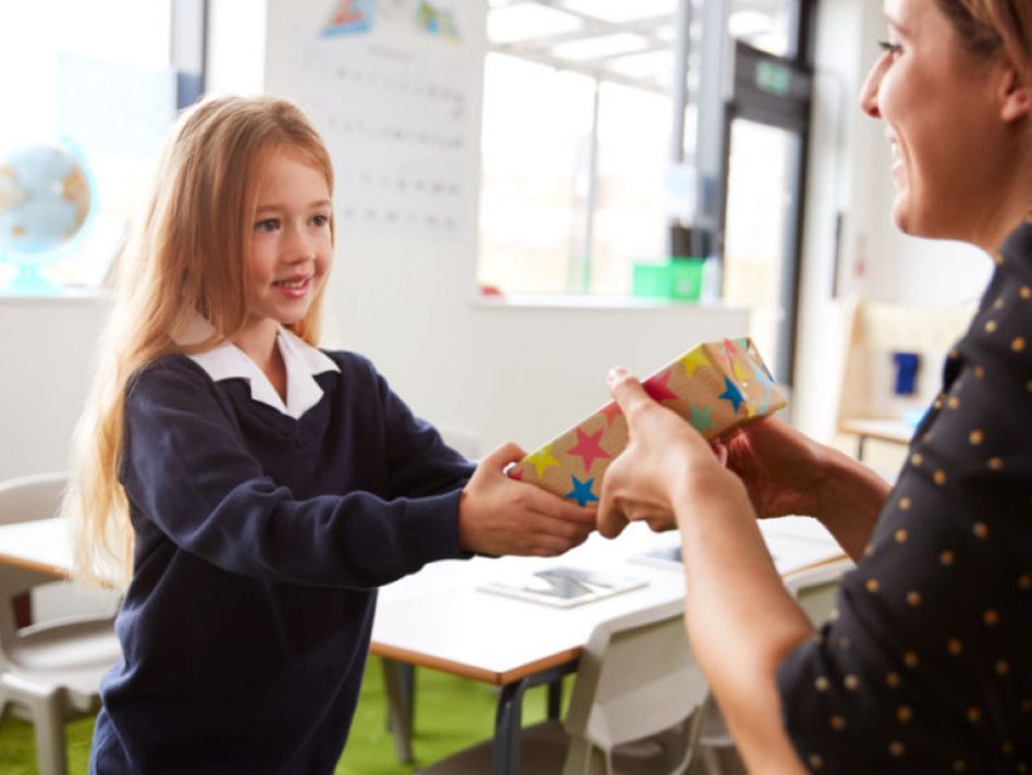 What should I give my child&rsquo;s teacher at the end of the&nbsp;year?