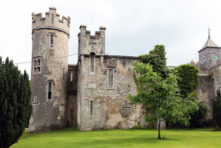 Fine Arts: Howth Castle delivers a jackpot of Irish history