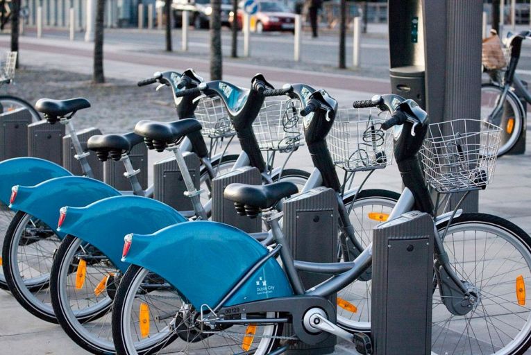 Tens of thousands cancel city bike services during pandemic