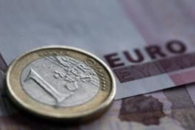 Euro set to weaken against the pound, say analysts
