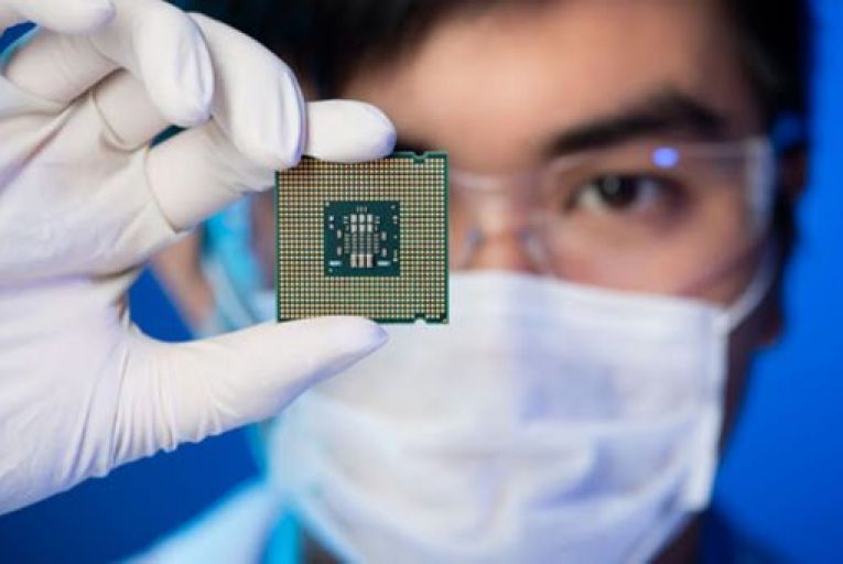 Intel’s crown slips as competitors catch up