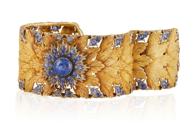 This sapphire-set cuff by Italian maestro Mario Buccellati is a headline piece