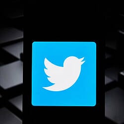 Twitter tweaks help figures beat expectations Twitter tweaks help figures beat expectations