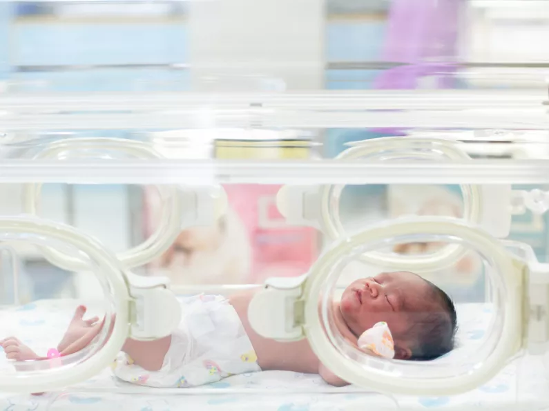 Benefits of skin-to-skin for premature babies 'enormous'
