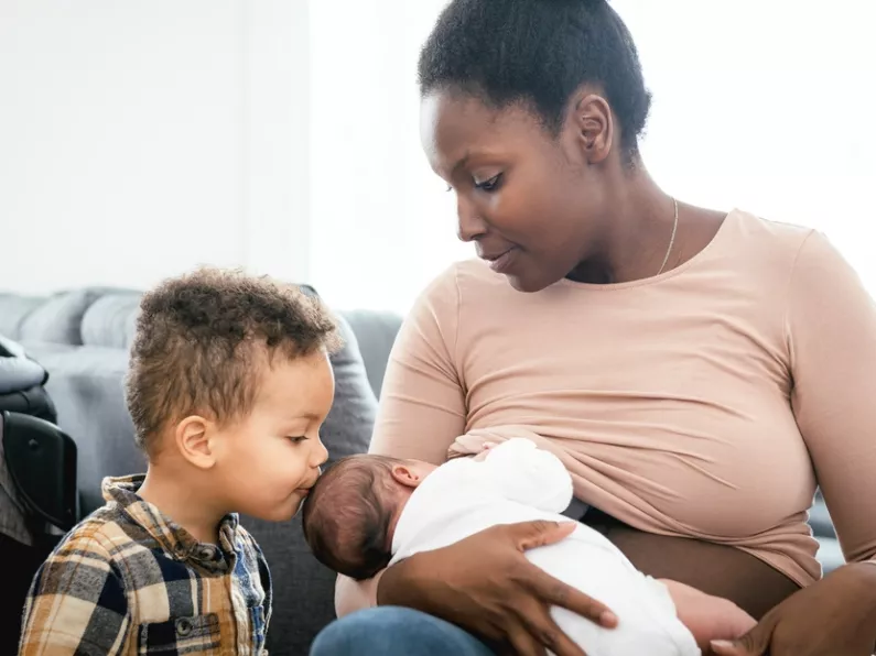 7 tips if you are nervous about breastfeeding in public