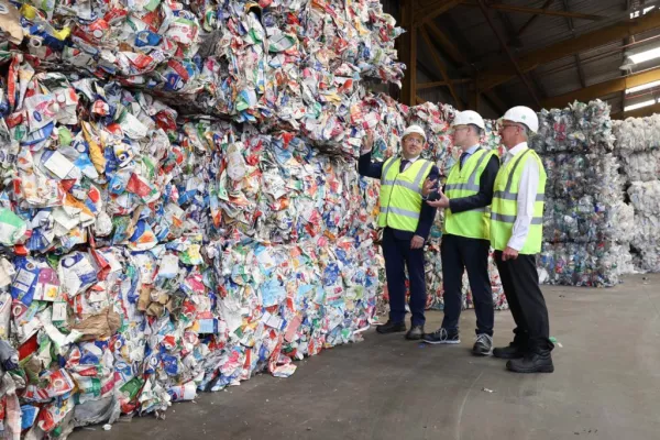 Minister Smyth Launches AI Carton Recycling Technology In Ballymount