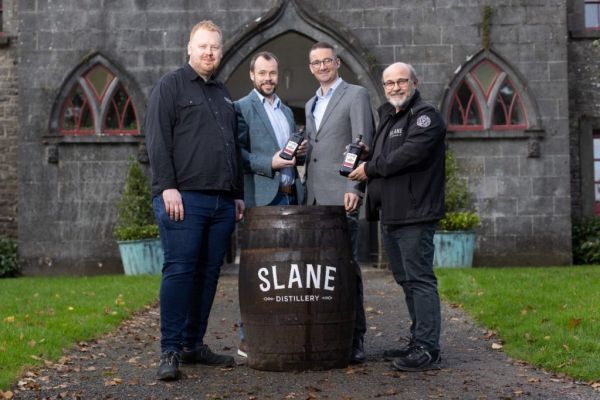 Slane Irish Whiskey And Flogas Enterprise Sign New Corporate Power Purchase Agreement