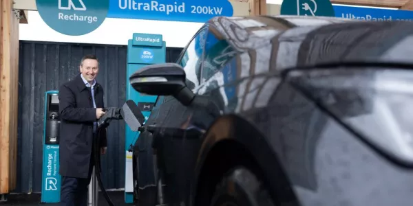 Maxol Announces Electric Vehicle Hubs For Republic Of Ireland