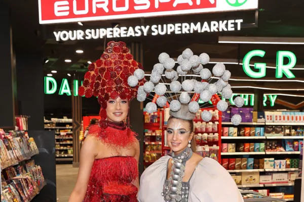 Eurospar-Sponsored Irish Design Team Named Junk Kouture Designer Of The Year 2023