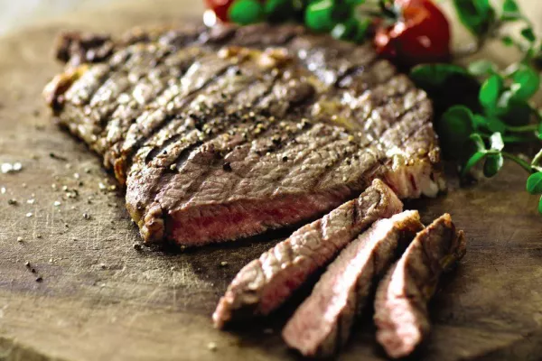 Aldi Ireland’s New Award-Winning Steaks Available Throughout April