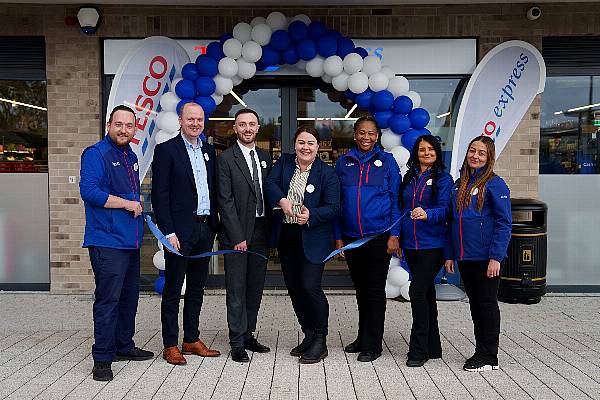 Tesco Ireland Opens New Store In Cookstown, Dublin