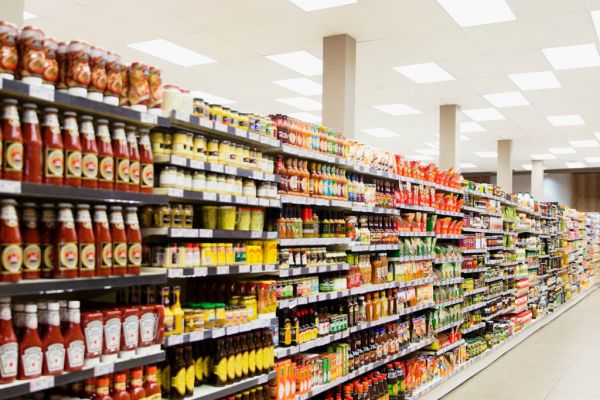 Consumer Gulf Widens As Demand For Premium And Budget Foods Grows