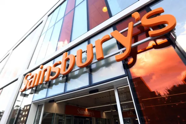 Sainsbury's To Gradually Withdraw From Banking