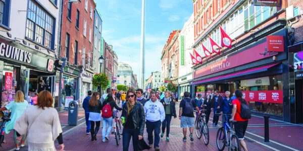 Irish Shoppers 'Not Benefiting From 13% Euro Value Surge'