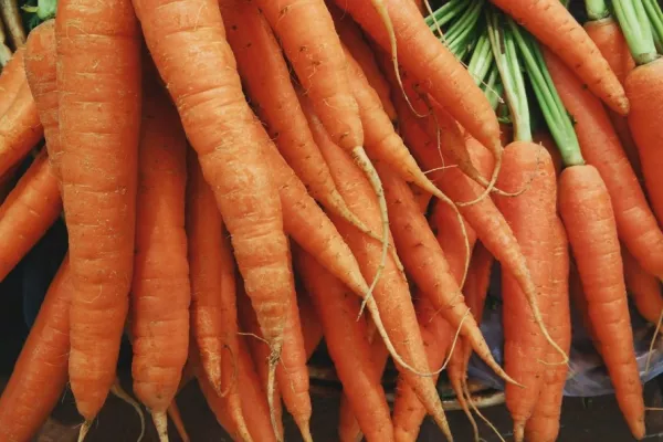 Tesco Celebrates Its Biggest Carrot Grower In Food Love Stories Campaign