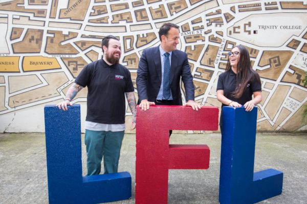Minister Varadkar Helps Graduate Diageo’s ‘Learning For Life’ Trainees